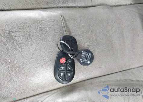 2011 Toyota Sienna Xle V6 from USA, damaged, VIN 5TDYK3DC9BS118082